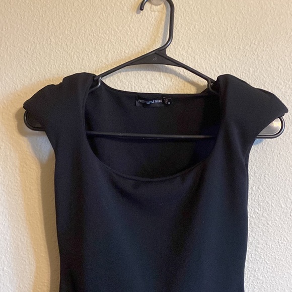 Pretty Little Thing little black dress with shoulder pads size 6 - Picture 2 of 5